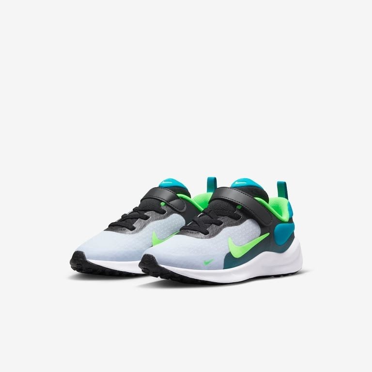 nike revolution 26